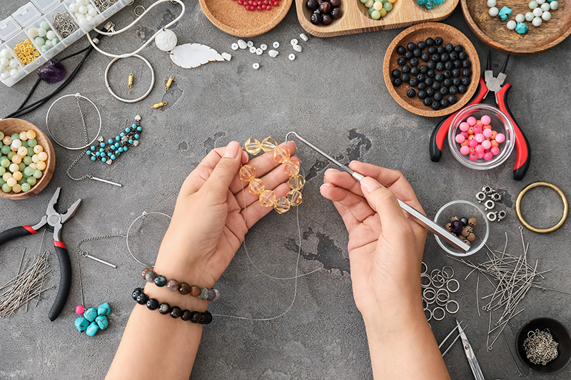 ハンドメイド制作を楽しめる部屋